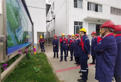 瀘天化股份公司組團(tuán)赴云天化進(jìn)行考察學(xué)習(xí)