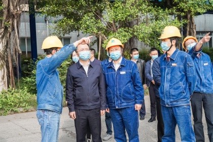 瀘州市委常委、紀(jì)委書(shū)記、監(jiān)委主任徐弟波帶隊(duì)來(lái)我公司調(diào)研