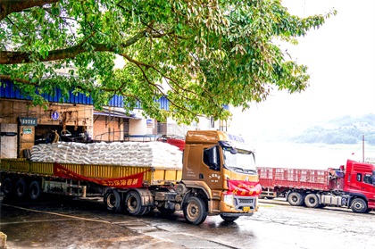 瀘天化股份公司開(kāi)足馬力生產(chǎn)大寫(xiě)企業(yè)擔(dān)當(dāng)