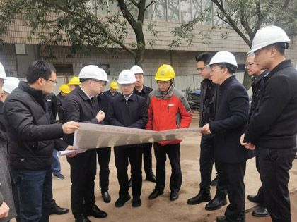 四川省生態(tài)環(huán)境廳環(huán)?？偙O(jiān)劉華太帶隊到公司調(diào)研大氣污染防治工作