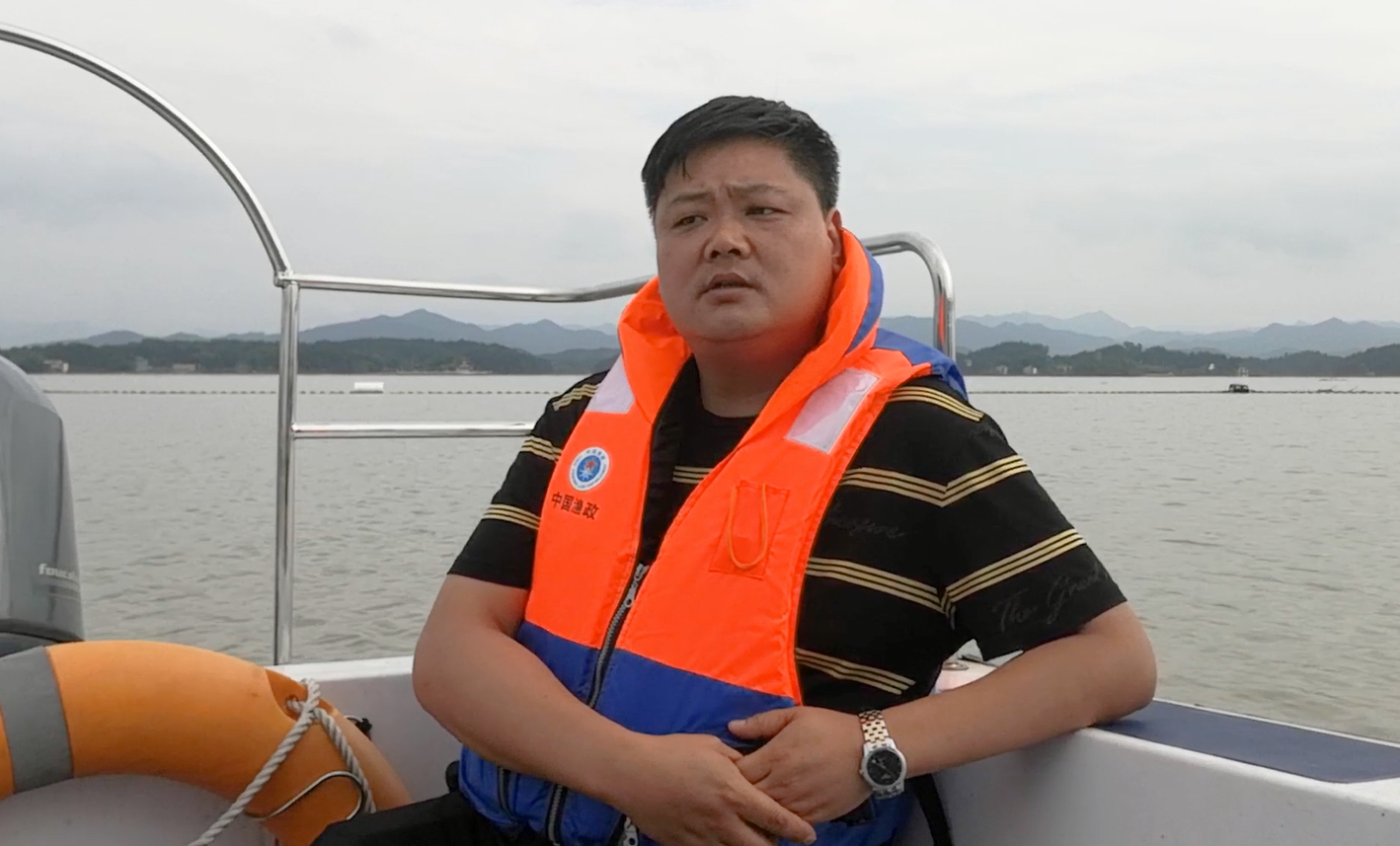 災(zāi)情就是命令，抗洪搶險(xiǎn)恢復(fù)生產(chǎn)兩手抓——公司董事、副總經(jīng)理呂錫全