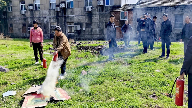 萬(wàn)佛湖漁業(yè)公司組織開(kāi)展燃?xì)獍踩R(shí)培訓(xùn) 萬(wàn)佛湖漁業(yè)公司組織開(kāi)展燃?xì)獍踩R(shí)培訓(xùn)